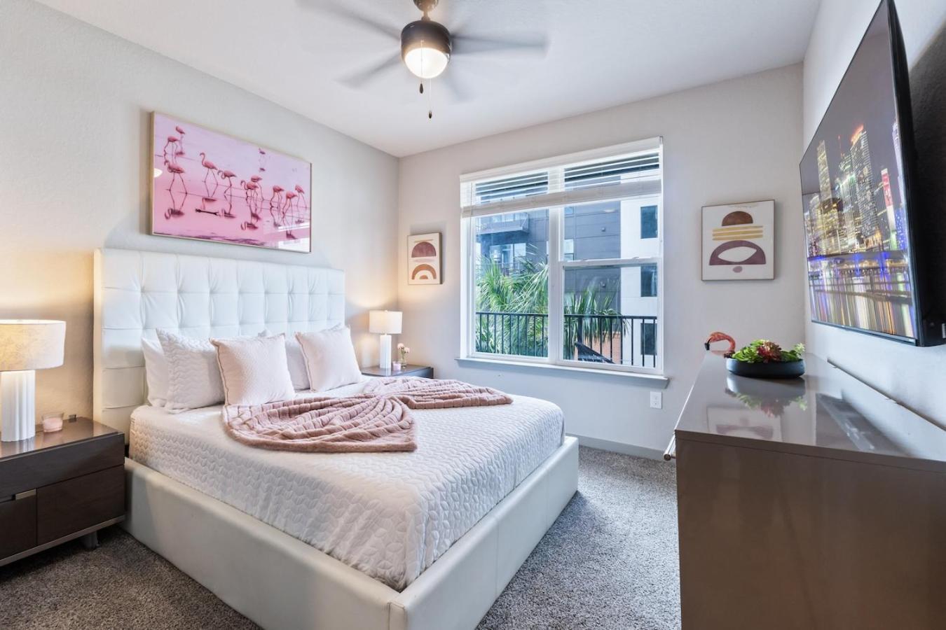Tropicana Field 2 Bed In Dwtwn With Free Parking Lägenhet St. Petersburg Exteriör bild