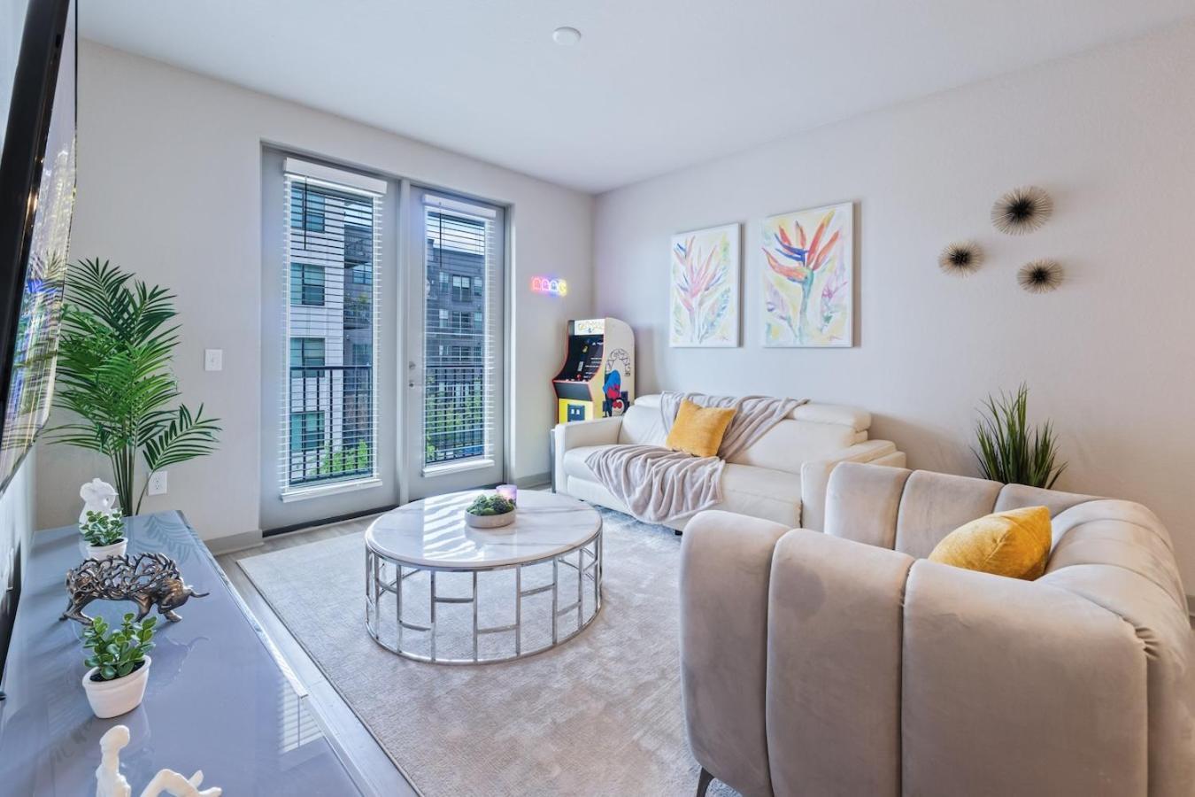 Tropicana Field 2 Bed In Dwtwn With Free Parking Lägenhet St. Petersburg Exteriör bild