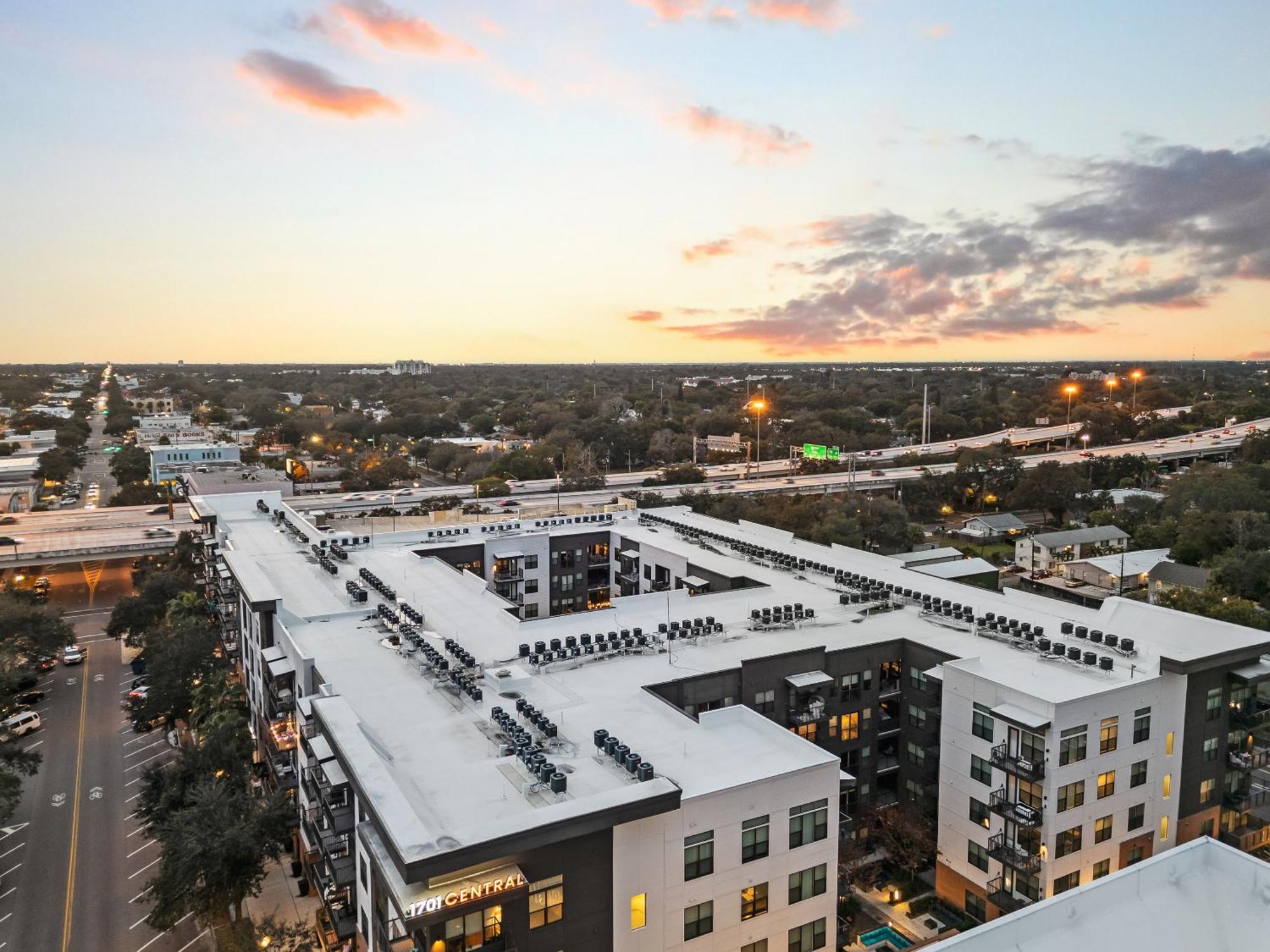 Tropicana Field 2 Bed In Dwtwn With Free Parking Lägenhet St. Petersburg Exteriör bild