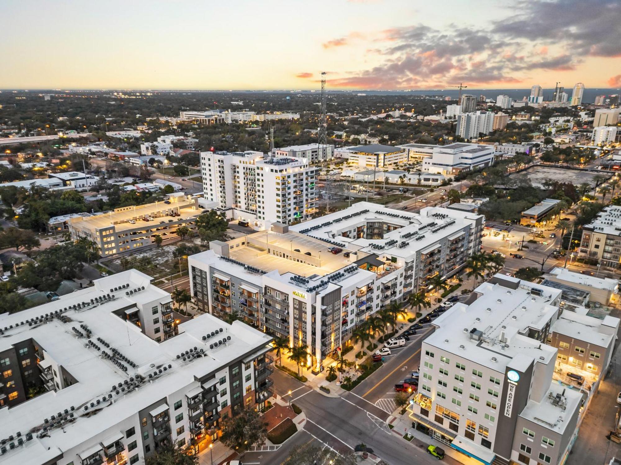 Tropicana Field 2 Bed In Dwtwn With Free Parking Lägenhet St. Petersburg Exteriör bild