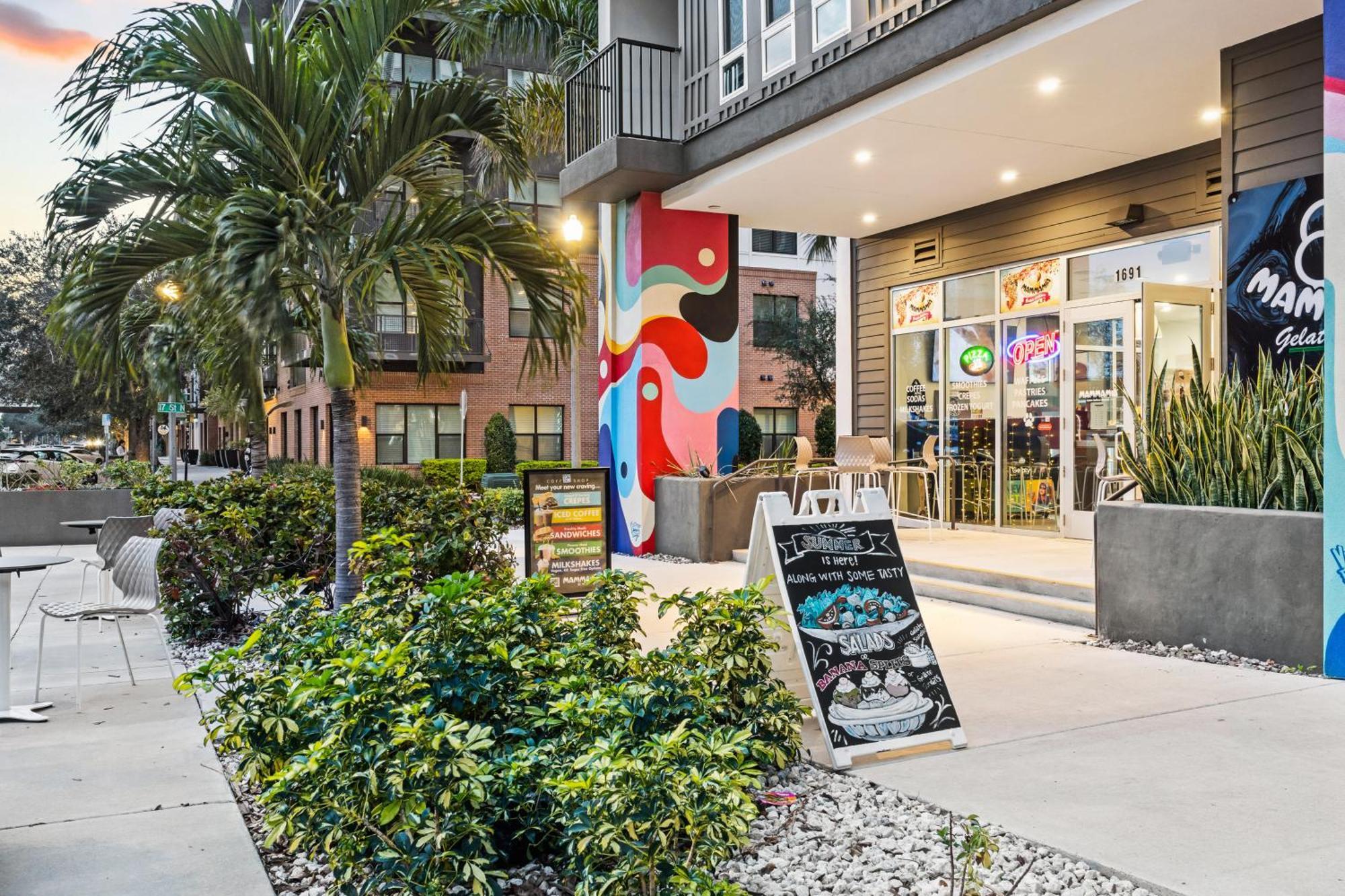 Tropicana Field 2 Bed In Dwtwn With Free Parking Lägenhet St. Petersburg Exteriör bild