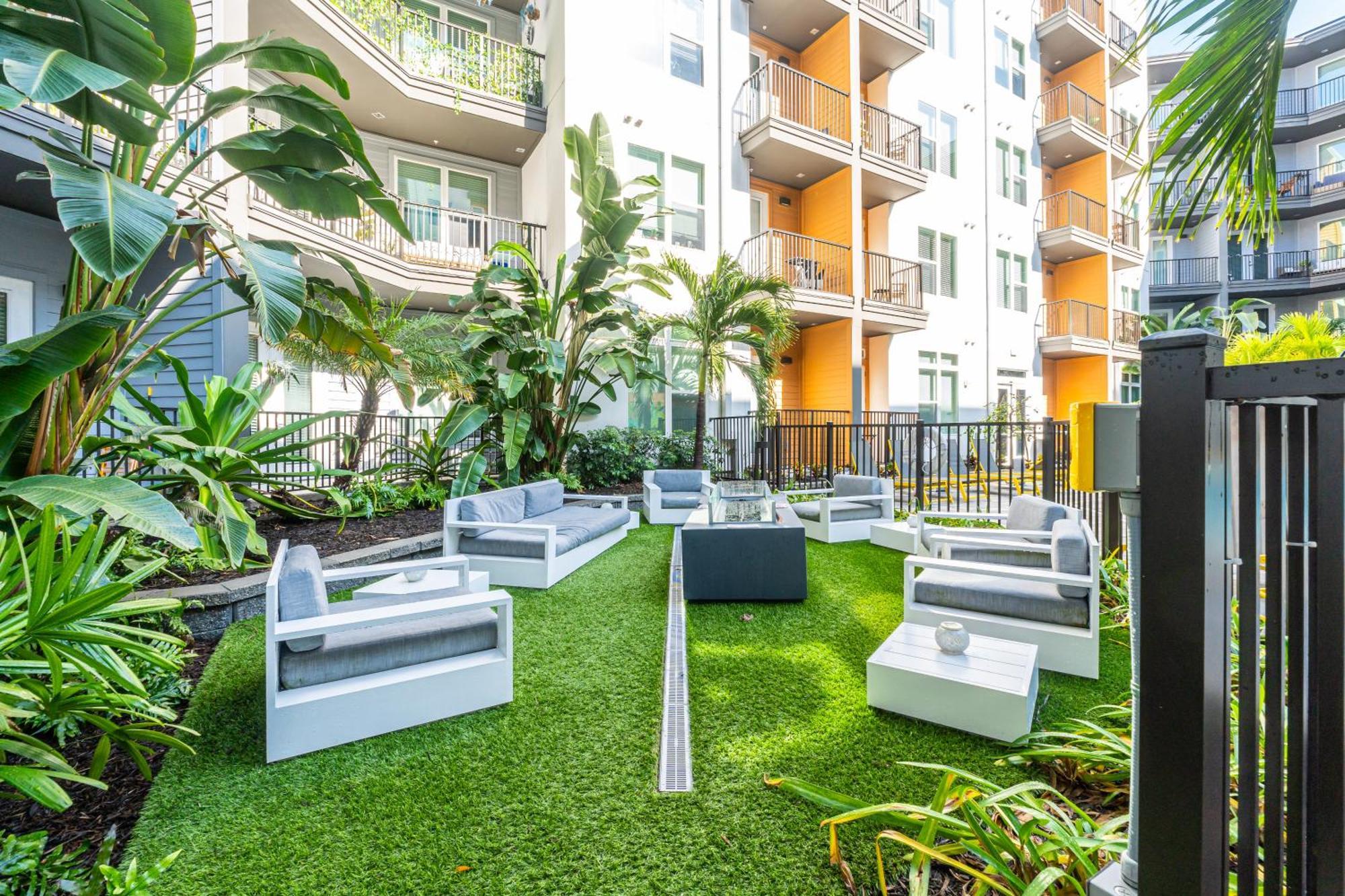 Tropicana Field 2 Bed In Dwtwn With Free Parking Lägenhet St. Petersburg Exteriör bild